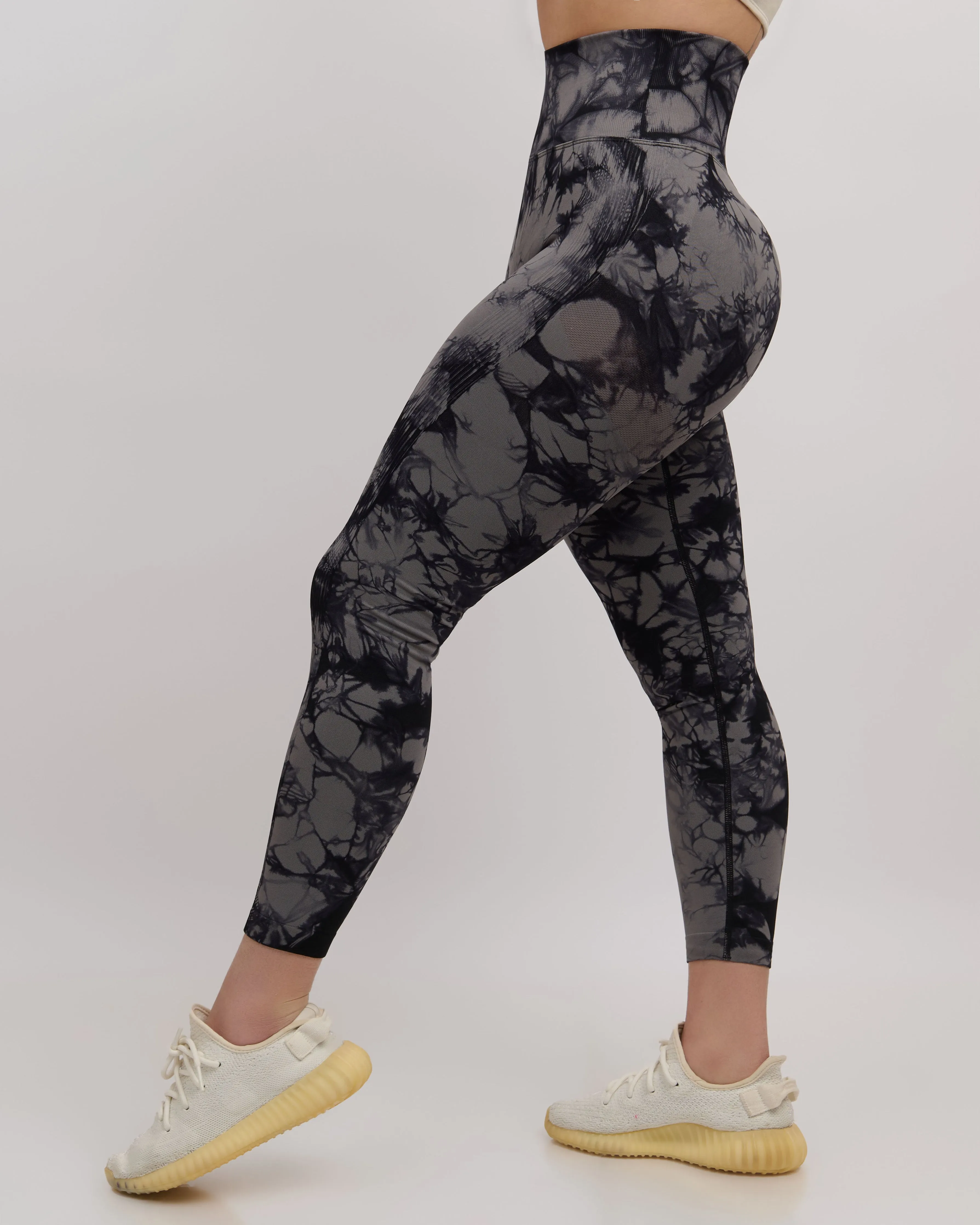 Sujey Scrunch Leggings - Tie Dye Charcoal