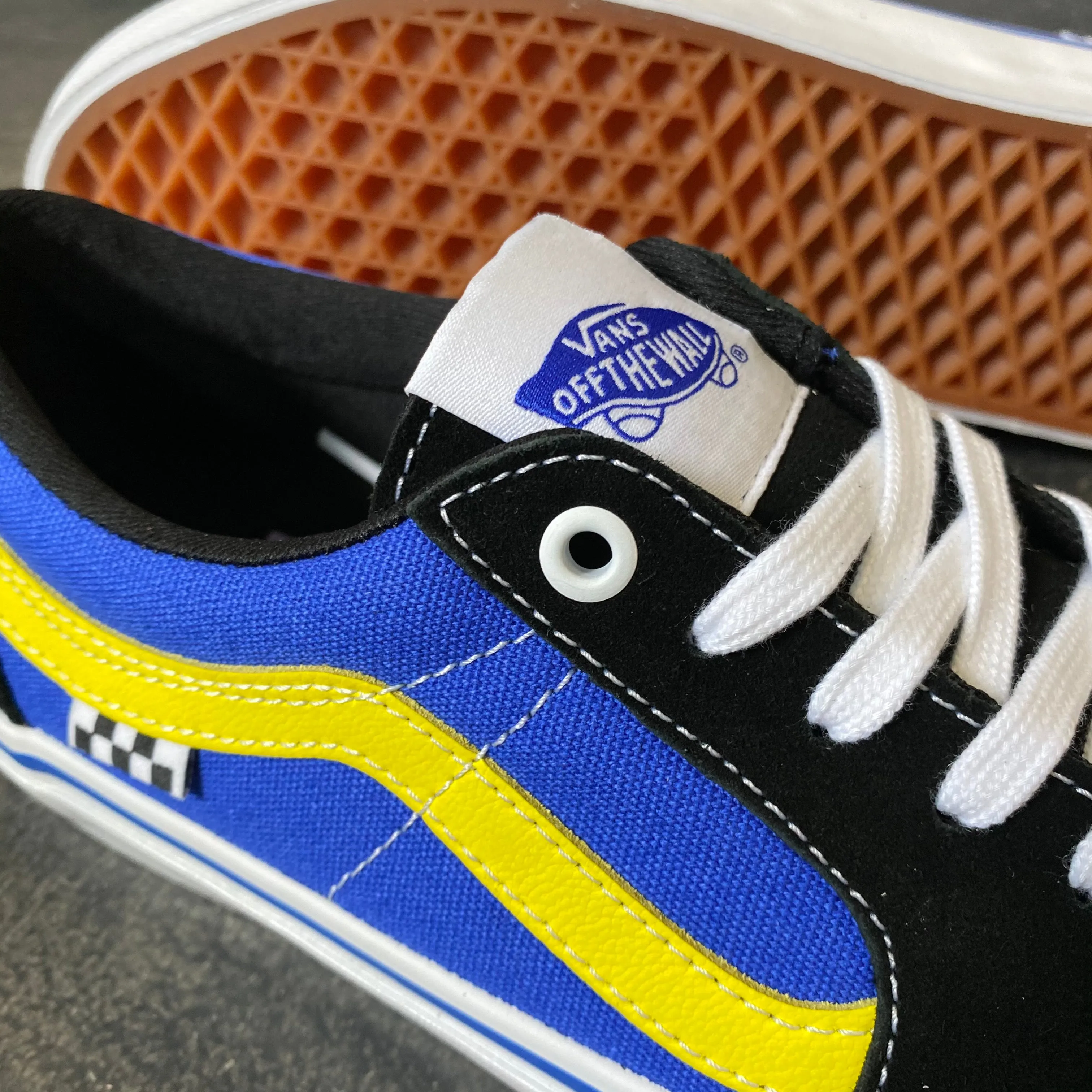 Vans Skate Sk8 Low Black/Dazzling Blue SALE